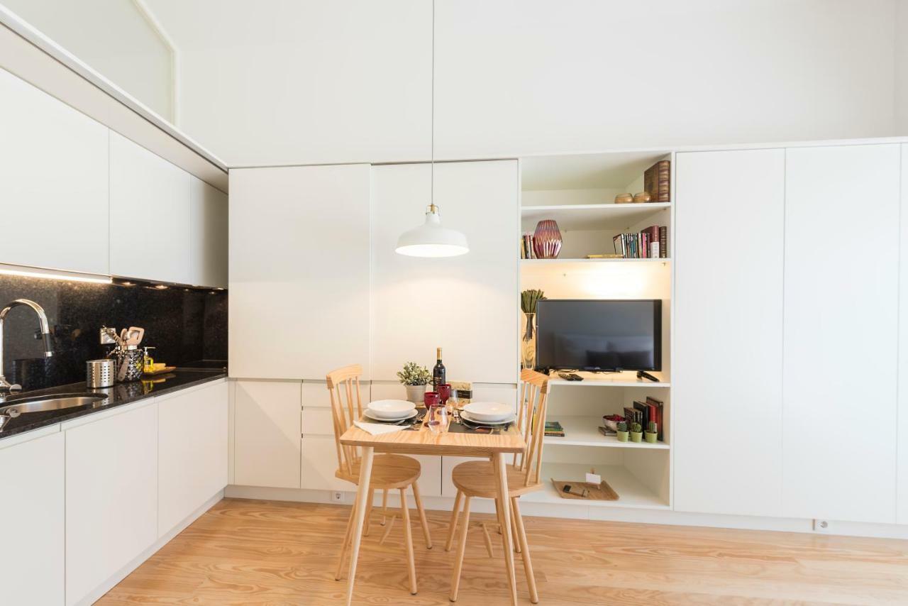 Bright Downtown Apartment Порту Экстерьер фото